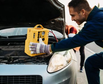 Our Expert Fixing Car